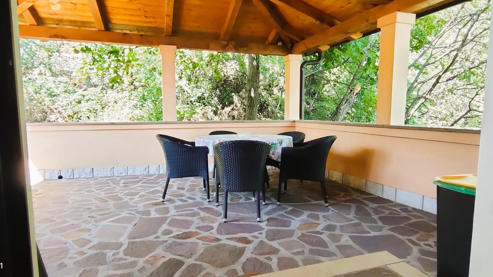 Apartment Pergola Veprinac Exterior photo